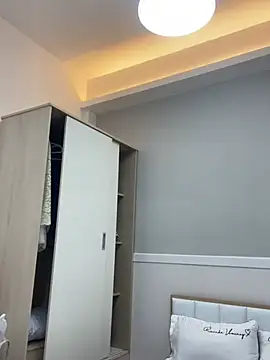   BabyShowPublic   online show from 22, 4, 2026