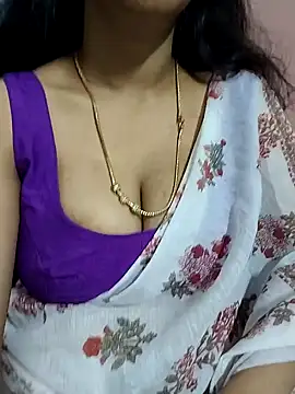 Snapshot of Thamilmegalai chatting on 17, 9, 2025 Thamilmegalai online show from 17, 9, 2025