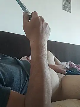 Snapshot of flr196 chatting on 15, 3, 2026 flr196 online show from 15, 3, 2026