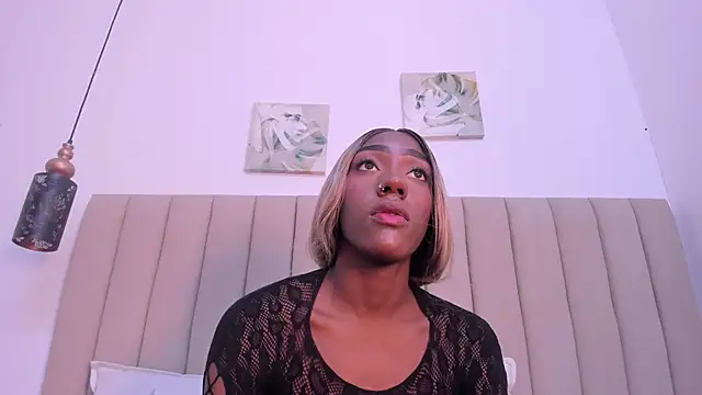 Mistt Mia online show from 25, 7, 2026
