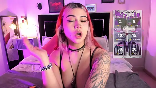pinkk deemon online show from 4, 6, 2026