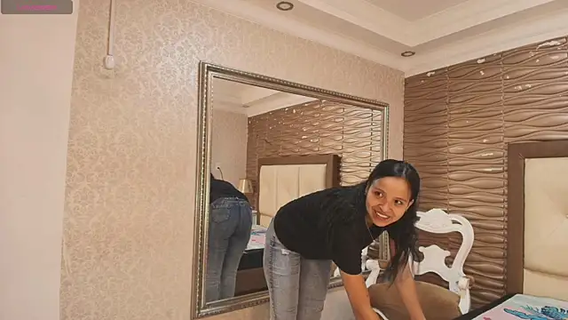 Miladiosa online show from 30, 3, 2026