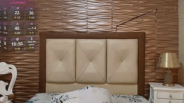 Miladiosa online show from 24, 4, 2026