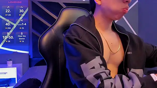 Eryonbradley online show from 7, 10, 2025