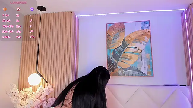 veronica hill  online show from 17, 4, 2026