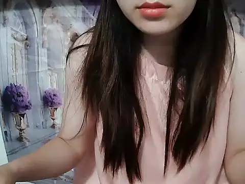 Snapshot of Linda-24 chatting on 9, 11, 2025 Linda-24 online show from 9, 11, 2025