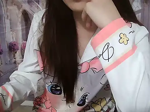 Snapshot of Linda-24 chatting on 26, 11, 2025 Linda-24 online show from 26, 11, 2025