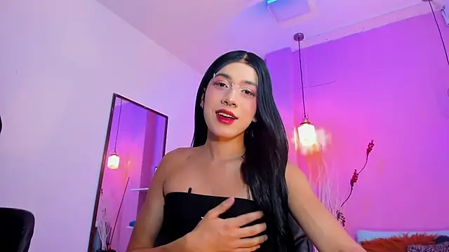 Snapshot of KristallSwan chatting on 27, 9, 2025 KristallSwan online show from 27, 9, 2025