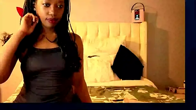 Snapshot of MistressAphrodite chatting on 17, 2, 2026 MistressAphrodite online show from 17, 2, 2026