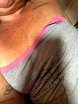 MaluLemos online show from 11, 10, 2025