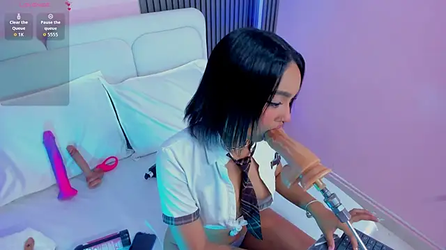 Clawdeen  wolf online show from 14, 4, 2026