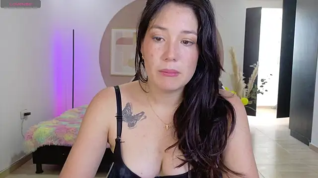 Snapshot of Eliih_01 chatting on 10, 6, 2026 Eliih 01 online show from 10, 6, 2026