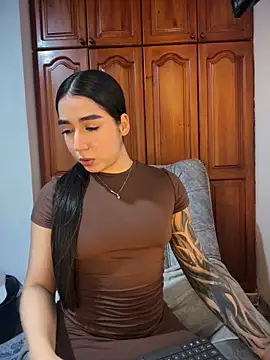 KaditaNavarro online show from 9, 6, 2026