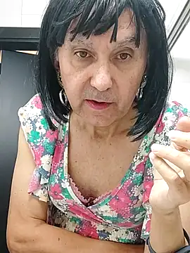 Emily de Carla online show from 5, 11, 2025