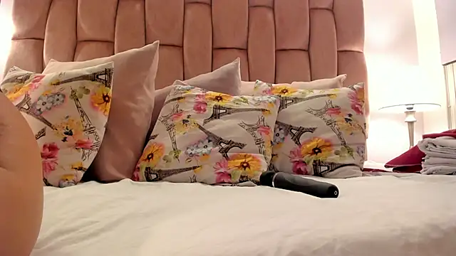 Snapshot of aishathornee chatting on 11, 1, 2026 aishathornee online show from 11, 1, 2026