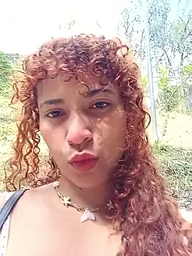 Vikyvoyeur online show from 19, 12, 2025