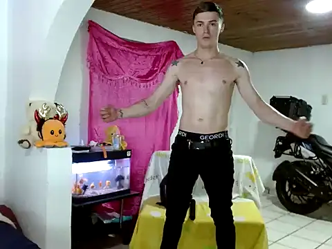 Ken bigcock77 online show from 11, 9, 2025