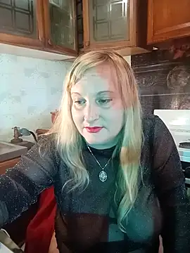 Snapshot of XHelenaX90 chatting on 18, 10, 2025 XHelenaX90 online show from 18, 10, 2025