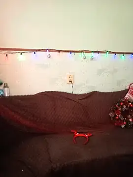 Snapshot of XHelenaX90 chatting on 22, 12, 2025 XHelenaX90 online show from 22, 12, 2025