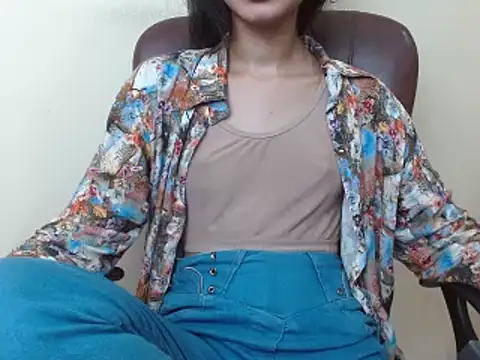 smallcuute online show from 13, 9, 2025