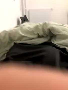 Snapshot of Loulou_2007 chatting on 16, 9, 2025 Loulou 2007 online show from 16, 9, 2025