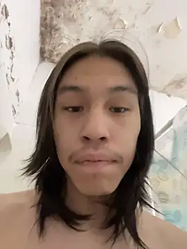 heytherepeoples717 online show from 2, 12, 2025