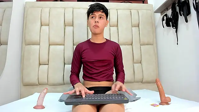 Felipe Cold online show from 5, 10, 2025