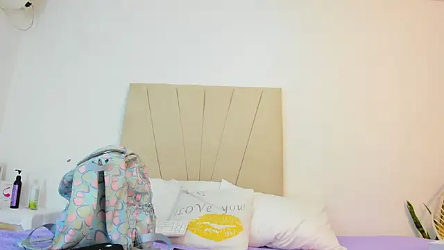  Miaa khalifa  online show from 4, 10, 2025