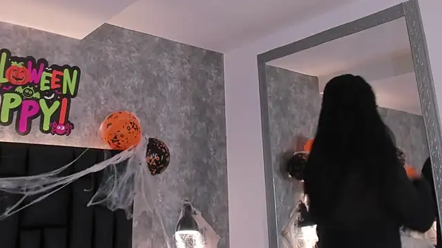 crystaldarliing online show from 27, 10, 2025