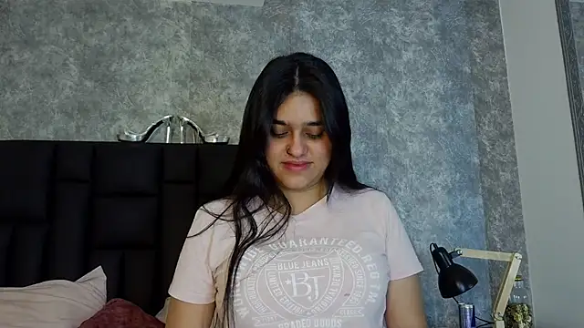 crystaldarliing online show from 26, 4, 2026