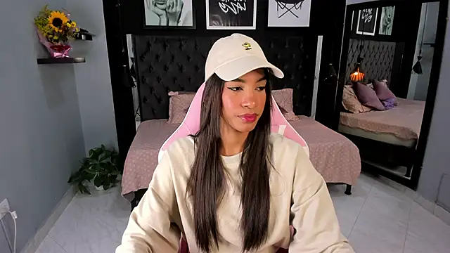 kitty collins  online show from 25, 9, 2025