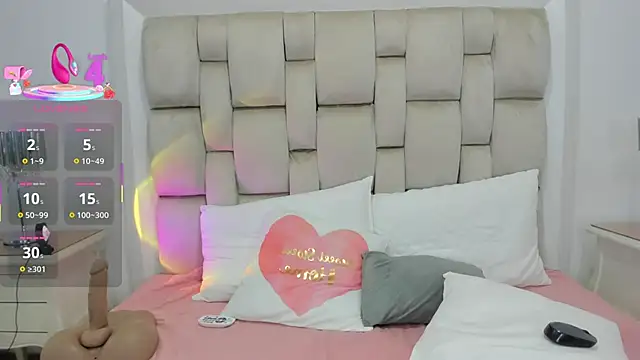 ValerieSoto online show from 20, 12, 2025