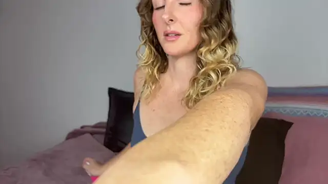 sexylittlefriend online show from 22, 7, 2026