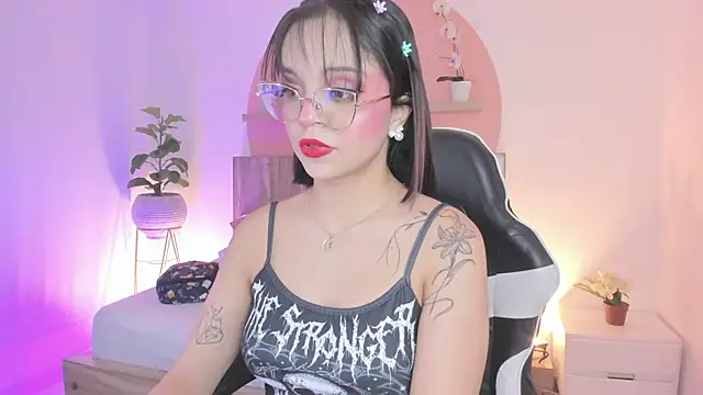 Clara Luu online show from 25, 4, 2026