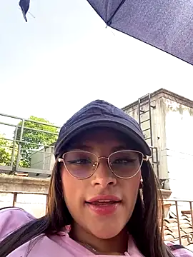 Snapshot of Hannacooper3 chatting on 12, 11, 2025 Hannacooper3 online show from 12, 11, 2025