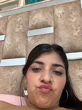 Snapshot of Isaa-Sweet chatting on 11, 9, 2025 Isaa-Sweet online show from 11, 9, 2025