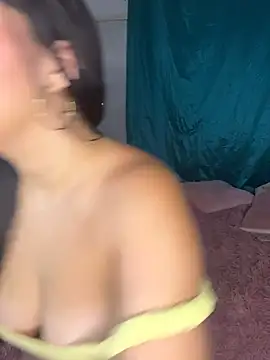 Snapshot of Isaa-Sweet chatting on 2, 11, 2025 Isaa-Sweet online show from 2, 11, 2025