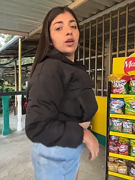 Snapshot of Isaa-Sweet chatting on 28, 11, 2025 Isaa-Sweet online show from 28, 11, 2025