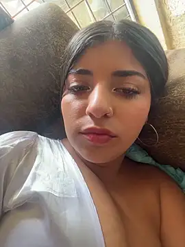 Snapshot of Isaa-Sweet chatting on 30, 11, 2025 Isaa-Sweet online show from 30, 11, 2025