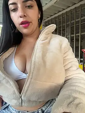 Snapshot of Isaa-Sweet chatting on 1, 12, 2025 Isaa-Sweet online show from 1, 12, 2025