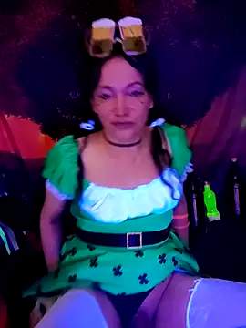 Snapshot of Tselka chatting on 25, 9, 2025 Tselka online show from 25, 9, 2025