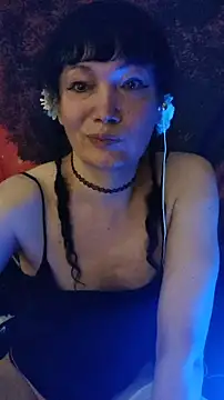 Snapshot of Tselka chatting on 23, 10, 2025 Tselka online show from 23, 10, 2025