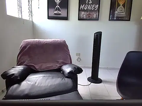 Dollarhot30 online show from 23, 4, 2026