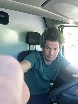 twitshe online show from 16, 4, 2026