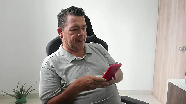 Snapshot of massimo_dannger chatting on 31, 10, 2025 massimo dannger online show from 31, 10, 2025