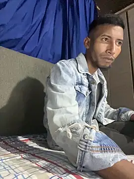 Snapshot of leinad_or97 chatting on 9, 9, 2025 leinad or97 online show from 9, 9, 2025