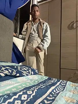 Snapshot of leinad_or97 chatting on 8, 10, 2025 leinad or97 online show from 8, 10, 2025