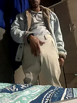 Snapshot of leinad_or97 chatting on 9, 10, 2025 leinad or97 online show from 9, 10, 2025