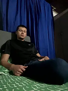 Snapshot of leinad_or97 chatting on 9, 1, 2026 leinad or97 online show from 9, 1, 2026