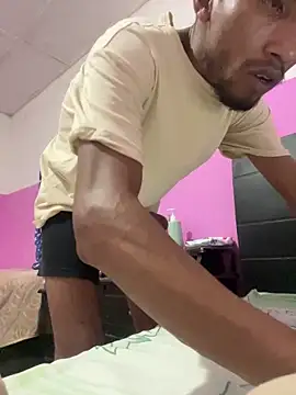 Snapshot of leinad_or97 chatting on 8, 3, 2026 leinad or97 online show from 8, 3, 2026